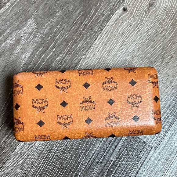 MCM Monogram Sunglasses Hard Case - Picture 3 of 16